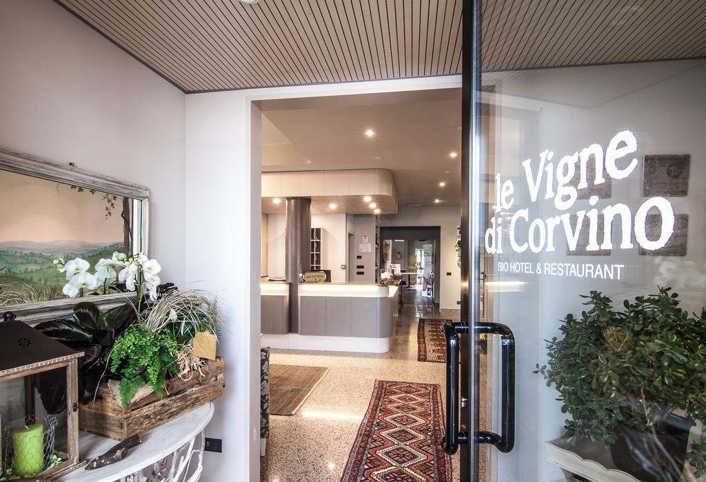 Hotel Le Vigne Di Corvino Casteggio Exteriör bild