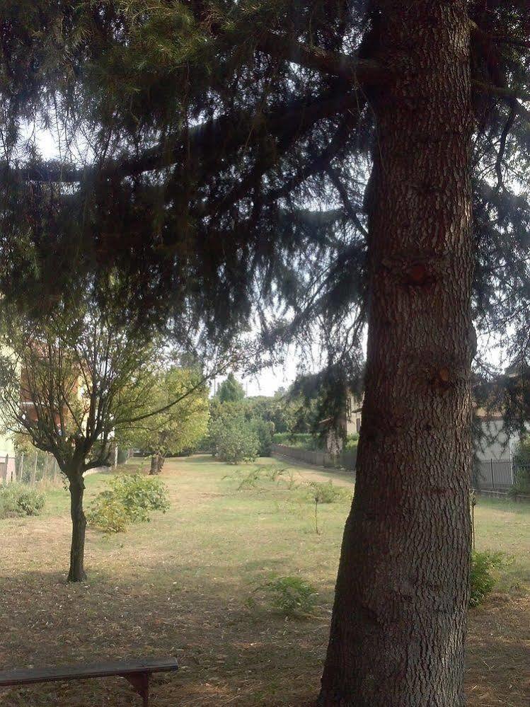 Hotel Le Vigne Di Corvino Casteggio Exteriör bild